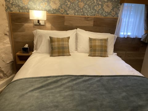 Standard Double Room | Free WiFi