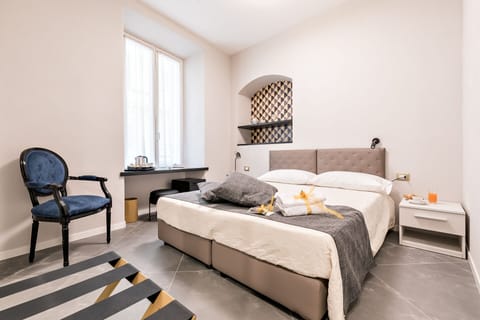 Comfort Double or Twin Room | Minibar, in-room safe, desk, laptop workspace