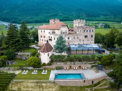 Egyptian cotton sheets, premium bedding, down comforters, in-room safe