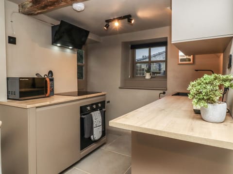 Fridge, dishwasher, electric kettle, toaster