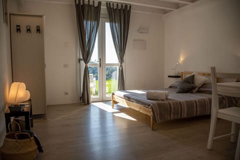 Traditional Studio | Premium bedding, pillowtop beds, blackout drapes, iron/ironing board