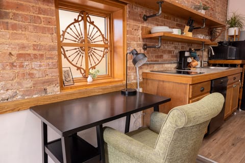 Hartwell Suites - Suite 1 | Individually decorated, individually furnished, desk, laptop workspace