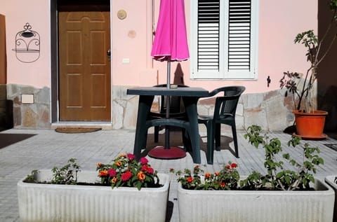 Double or Twin Room, Patio (Turchese) | Terrace/patio