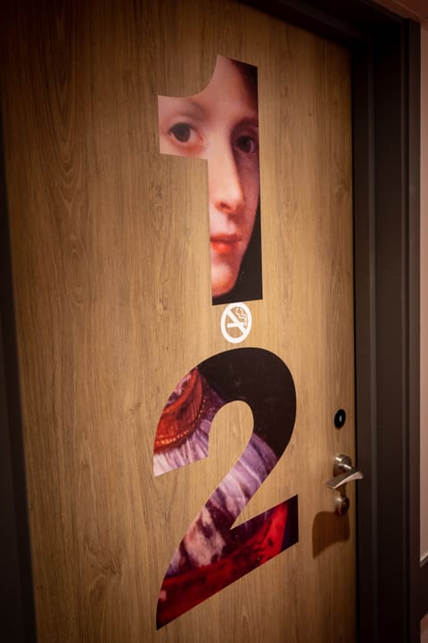 Standard Double Room, 1 Double Bed | In-room safe, desk, soundproofing, iron/ironing board