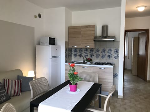 Apartment, 1 Double Bed with Sofa bed, Garden View | Private kitchen | Full-size fridge, microwave, stovetop, cookware/dishes/utensils