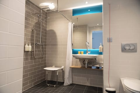 Room, 1 Queen Bed, Accessible | Bathroom | Shower, free toiletries, hair dryer, towels