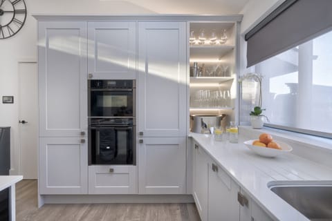 Fridge, dishwasher, electric kettle, toaster