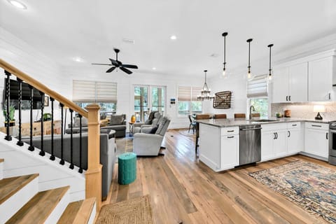 House, Multiple Beds (The Best of Both Worlds at Seagrove S) | Interior