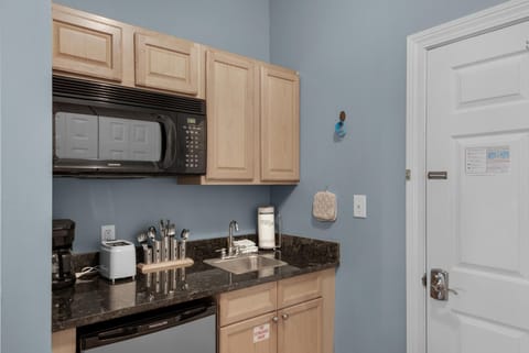 Studio, 1 Queen Bed with Sofa bed (Village of South Walton B375) | Private kitchen | Oven, stovetop, dishwasher, toaster