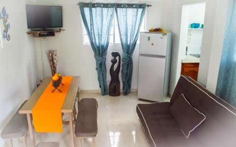 Bungalow, 2 Bedrooms, Kitchen | Living room | Flat-screen TV