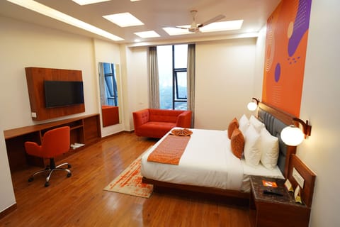 Premium Room | Premium bedding, minibar, in-room safe, desk