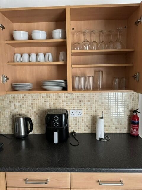 House | Private kitchen | Fridge, microwave, oven, stovetop