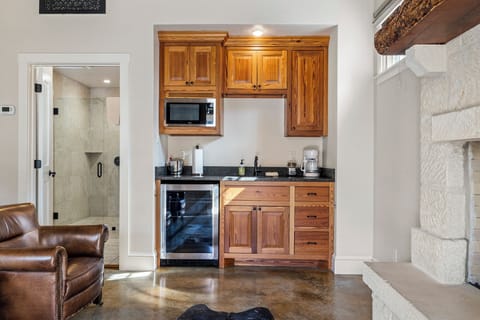 Private kitchenette