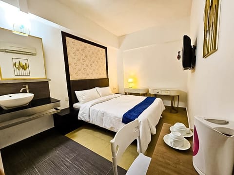 Superior Double Room | Desk, free WiFi