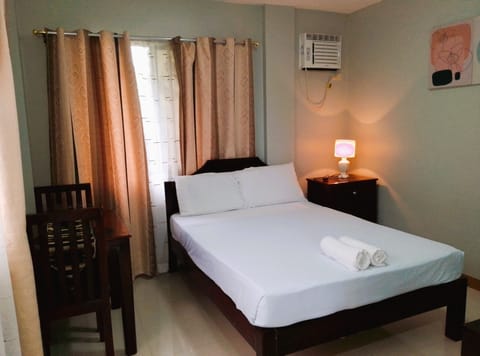 Double Room | Free WiFi, bed sheets