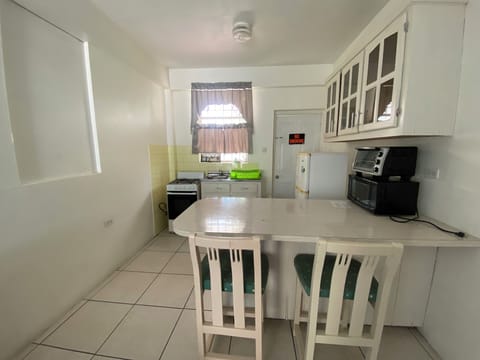 Standard Apartment, 1 Bedroom | Private kitchen | Full-size fridge, microwave, stovetop, coffee/tea maker