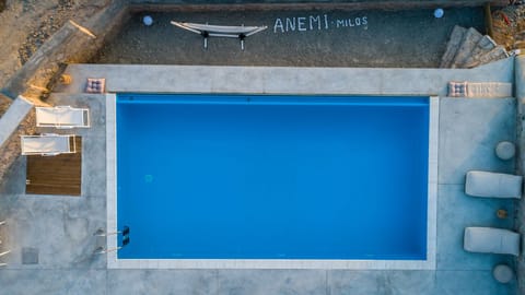 Outdoor pool, pool umbrellas