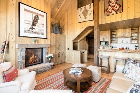 House, 4 Bedrooms | Living area