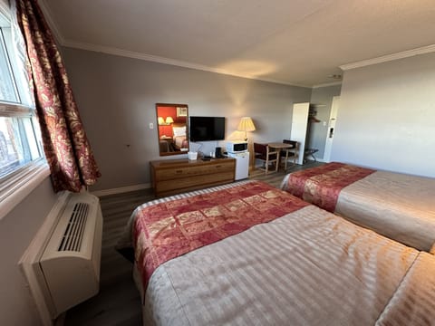 Double Queen Room | Blackout drapes, soundproofing, iron/ironing board, free WiFi