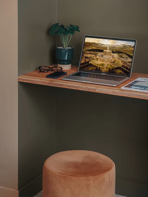 Comfort Room | Individually decorated, individually furnished, desk, blackout drapes