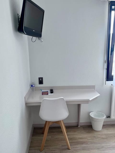 Classic Double Room | Desk, laptop workspace, soundproofing, free WiFi