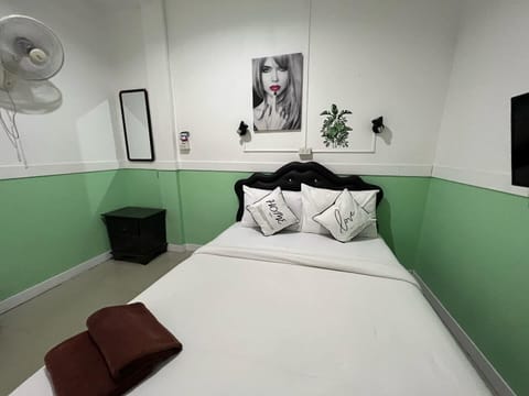 Basic Double Room | Free WiFi