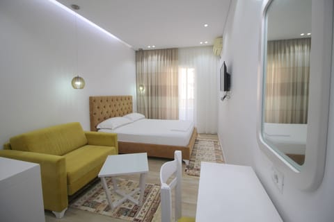 Comfort Double Room | Desk, free WiFi