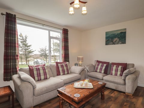 Cottage | Living area