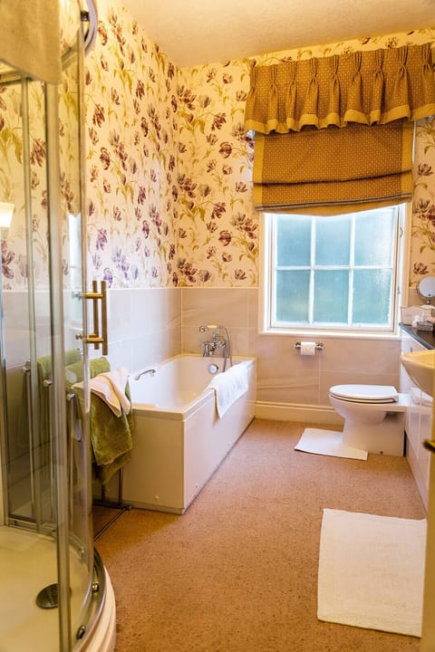 Deluxe Double Room, Accessible, Ensuite | Free WiFi