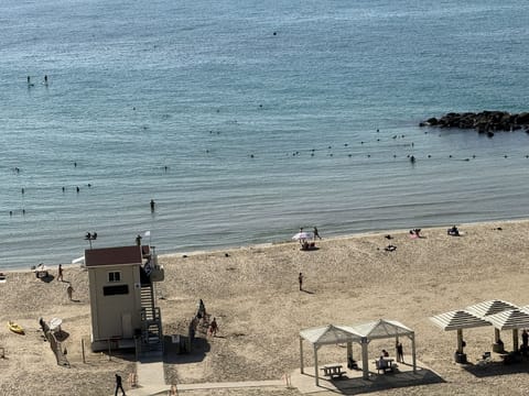 On the beach, white sand, 5 beach bars