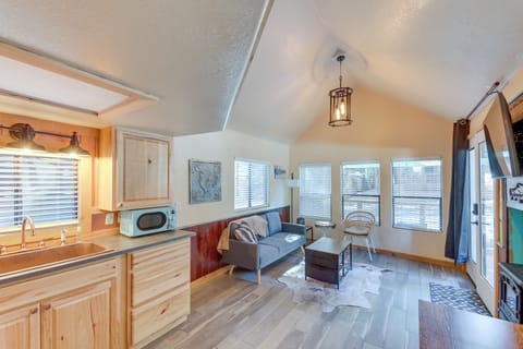 House (1 Bedroom) | Interior