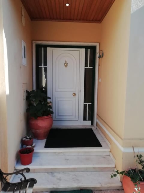 Shared Dormitory, 1 Bedroom, Patio, City View | Property entrance