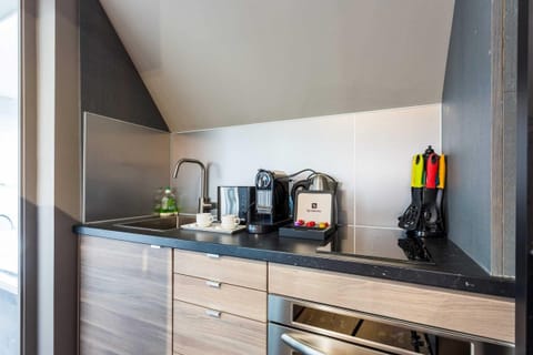 Apartment, 2 Bedrooms (75) | Private kitchen | Fridge, stovetop, espresso maker, electric kettle