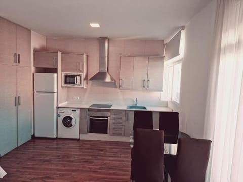 Apartment, 2 Bedrooms | Private kitchen | Full-size fridge, microwave, oven, stovetop