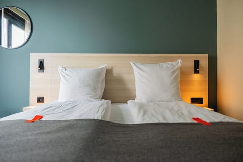 Double Room | Desk, laptop workspace, free WiFi, bed sheets