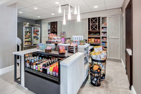 Breakfast and dinner served