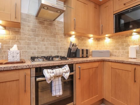 Fridge, dishwasher, electric kettle, toaster