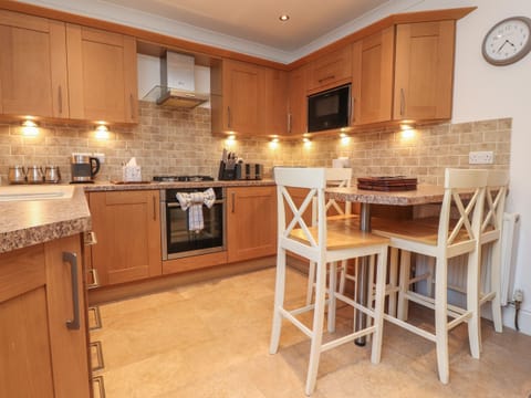 Fridge, dishwasher, electric kettle, toaster