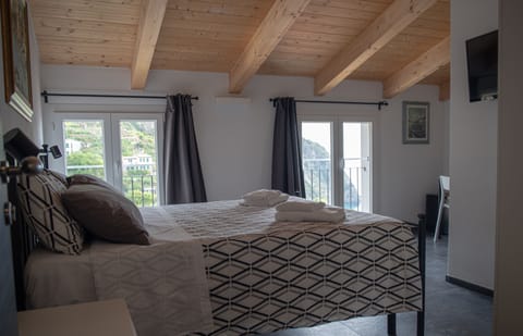 Superior Double Room | Down comforters, memory foam beds, in-room safe, desk