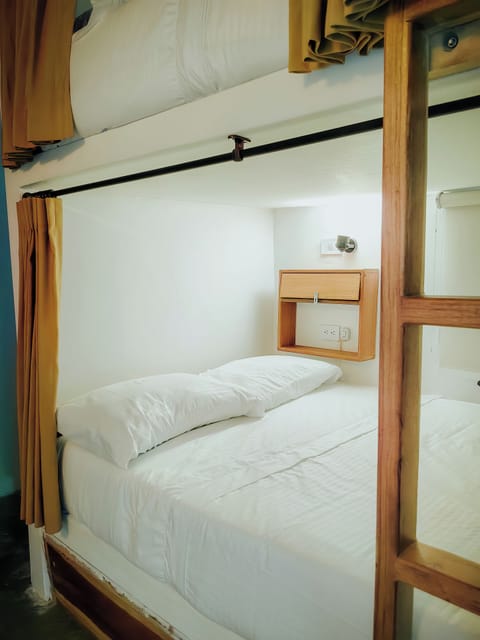 Standard Shared Dormitory, Mixed Dorm | Free WiFi, bed sheets