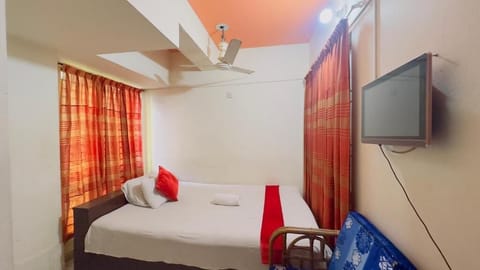 Standard Double Room | Desk, soundproofing, free WiFi