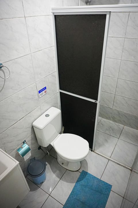 Standard Apartment | Bathroom