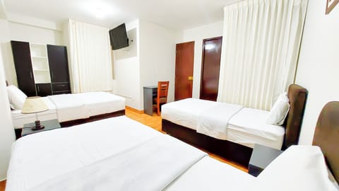 Family Triple Room | Free WiFi, bed sheets