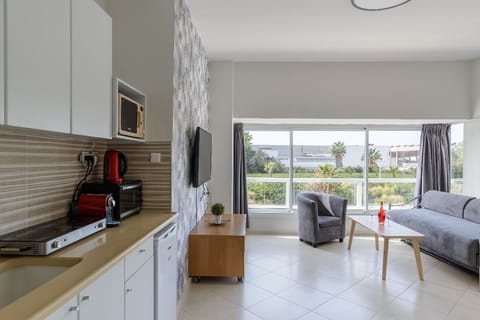 Apartment, 1 Bedroom, Sea View (Ha-Yarkon St 210 Flat 2) | Desk, laptop workspace, soundproofing, iron/ironing board