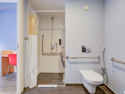 Standard Room, 1 Double Bed, Accessible | In-room safe, desk, laptop workspace, blackout drapes