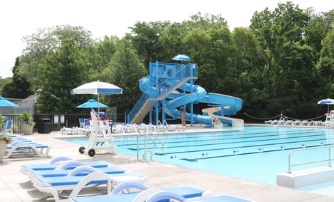 Seasonal outdoor pool, lifeguards on site