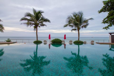 Outdoor pool, pool umbrellas