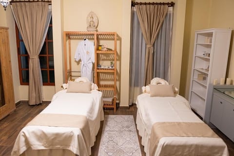 Couples treatment rooms, massages