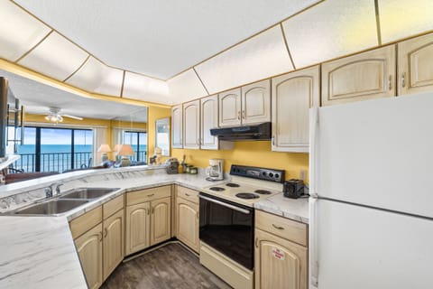 Condo, 2 Bedrooms, Ocean View (904A) | Private kitchen | Full-size fridge, microwave, oven, stovetop