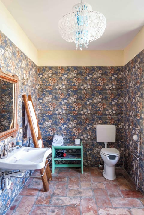 Exclusive Double or Twin Room | Bathroom | Shower, rainfall showerhead, hair dryer, bathrobes